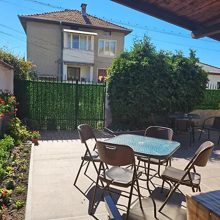 Family Dalia Hotel *